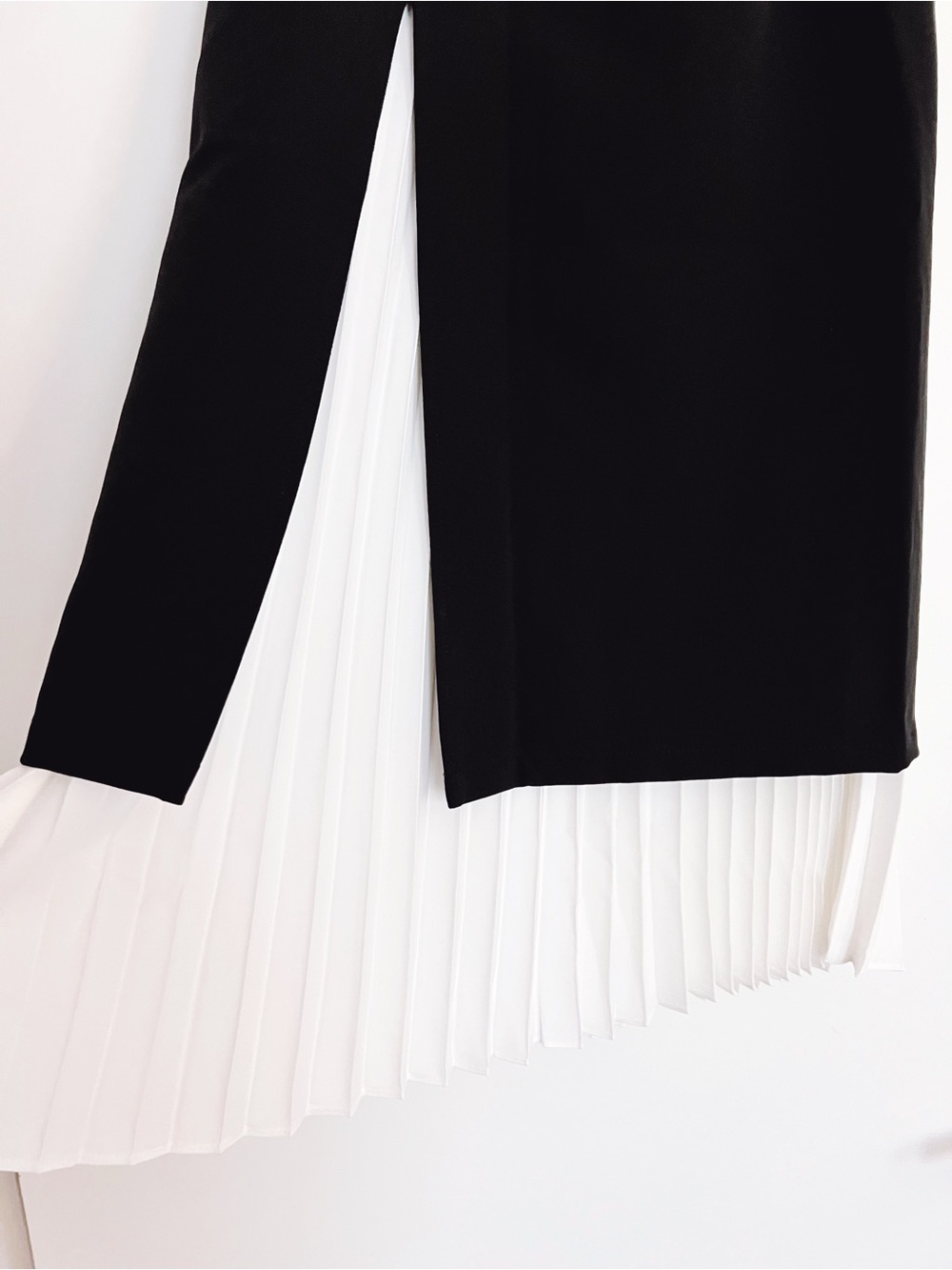 COMMENSE NWT SMALL LAYERED MIDI SKIRT - Picture 2 of 3